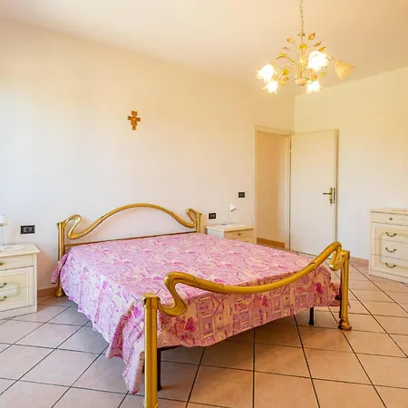 2 Bedroom Cozy In Holiday home Altopascio