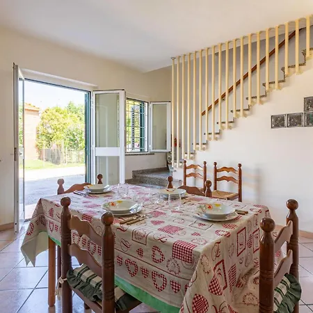 2 Bedroom Cozy In Holiday home Altopascio